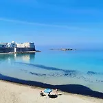 לינה וארוחת בוקר La Riviera 3*