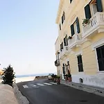 La Riviera 3*
