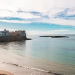 La Riviera 3*
