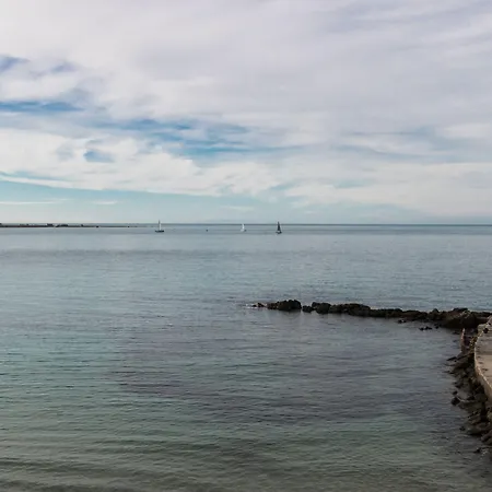 Alojamento de Acomodação e Pequeno-almoço La Riviera Gallipoli