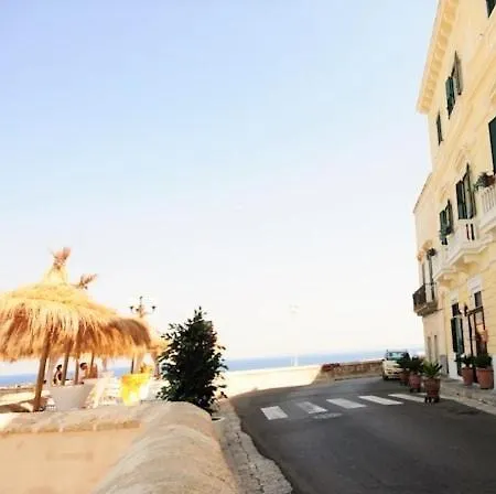 La Riviera 3*
