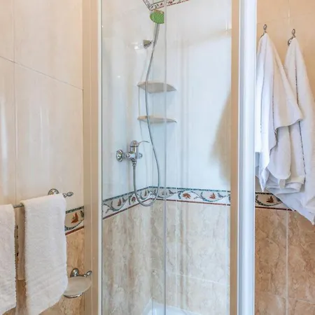 Nocleg ze śniadaniem La Riviera 3*