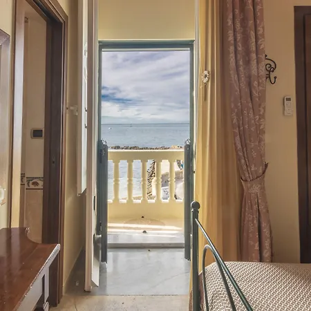 Nocleg ze śniadaniem La Riviera