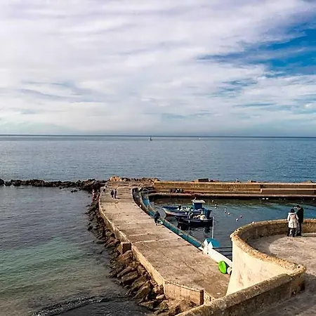 La Riviera