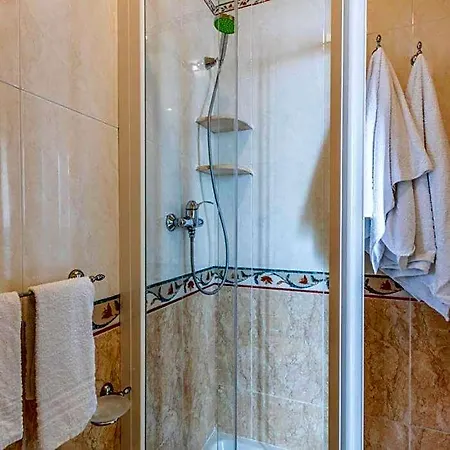 Panzió La Riviera 3*