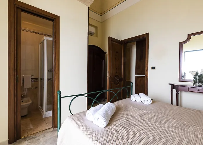 فندق مبيت وإفطار La Riviera غالّيبولي