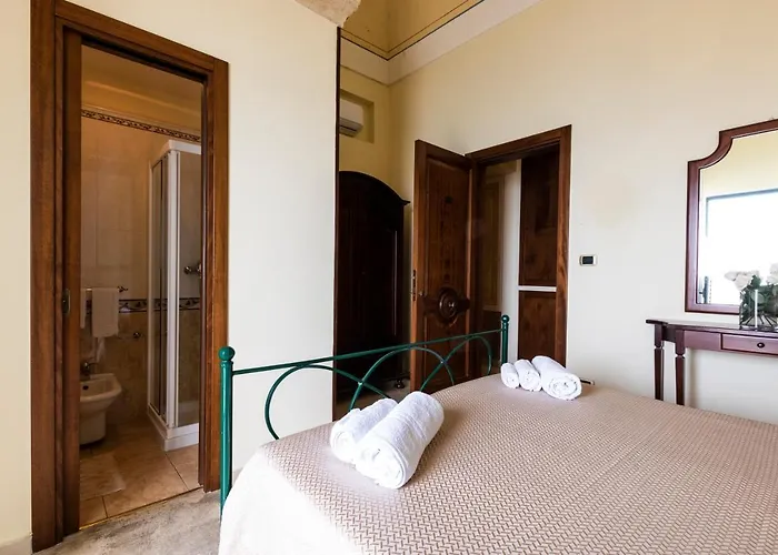 فندق مبيت وإفطار La Riviera غالّيبولي